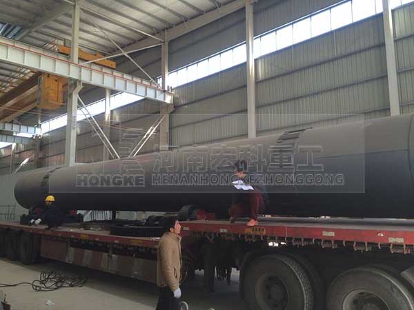 氧化鋅是兩性氧化物既表現(xiàn)酸性性質(zhì)，又表現(xiàn)堿性性質(zhì)